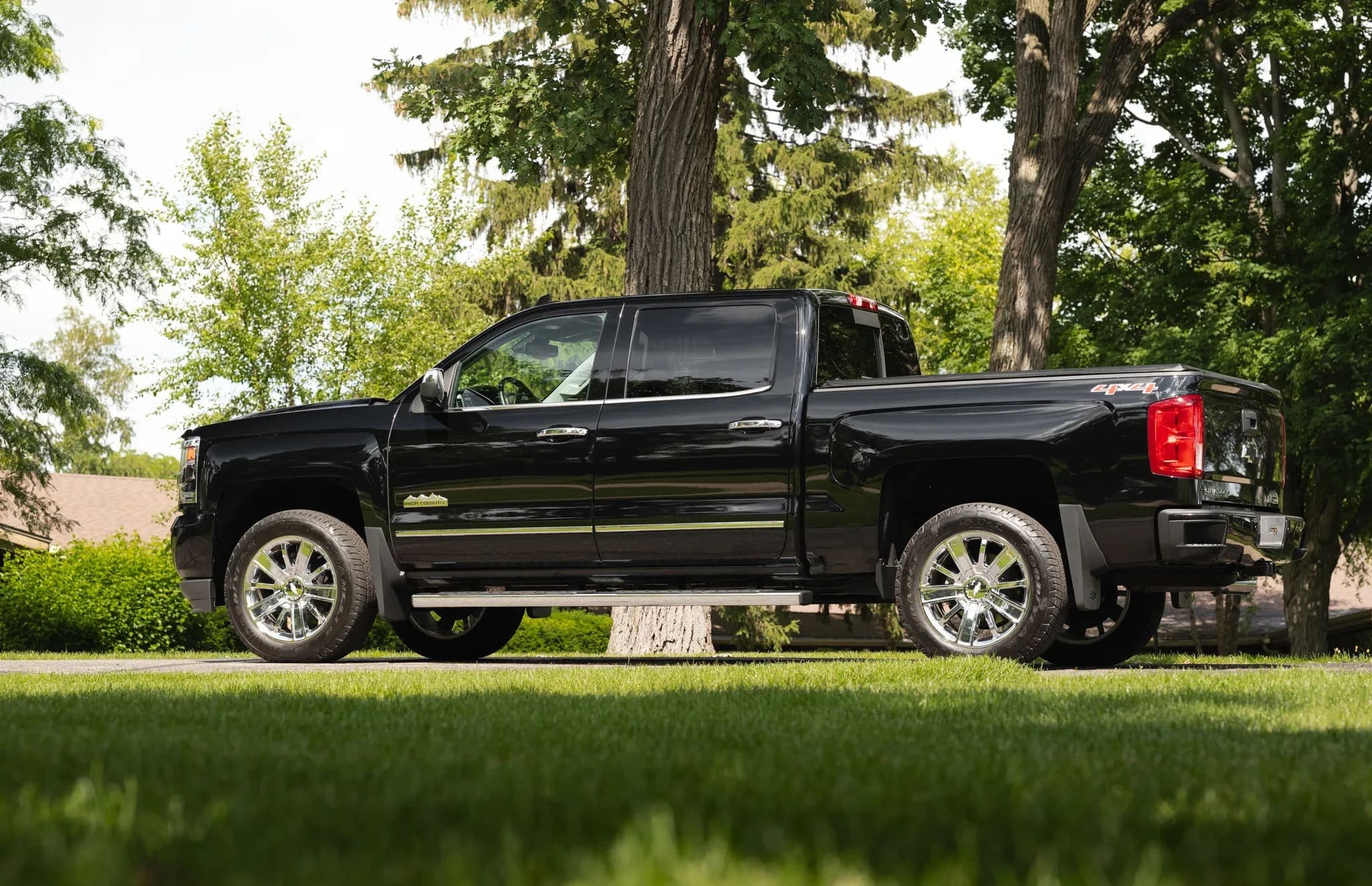 2017 Chevrolet Silverado 1500 High Country 6.2 Crew Cab 4×4, view