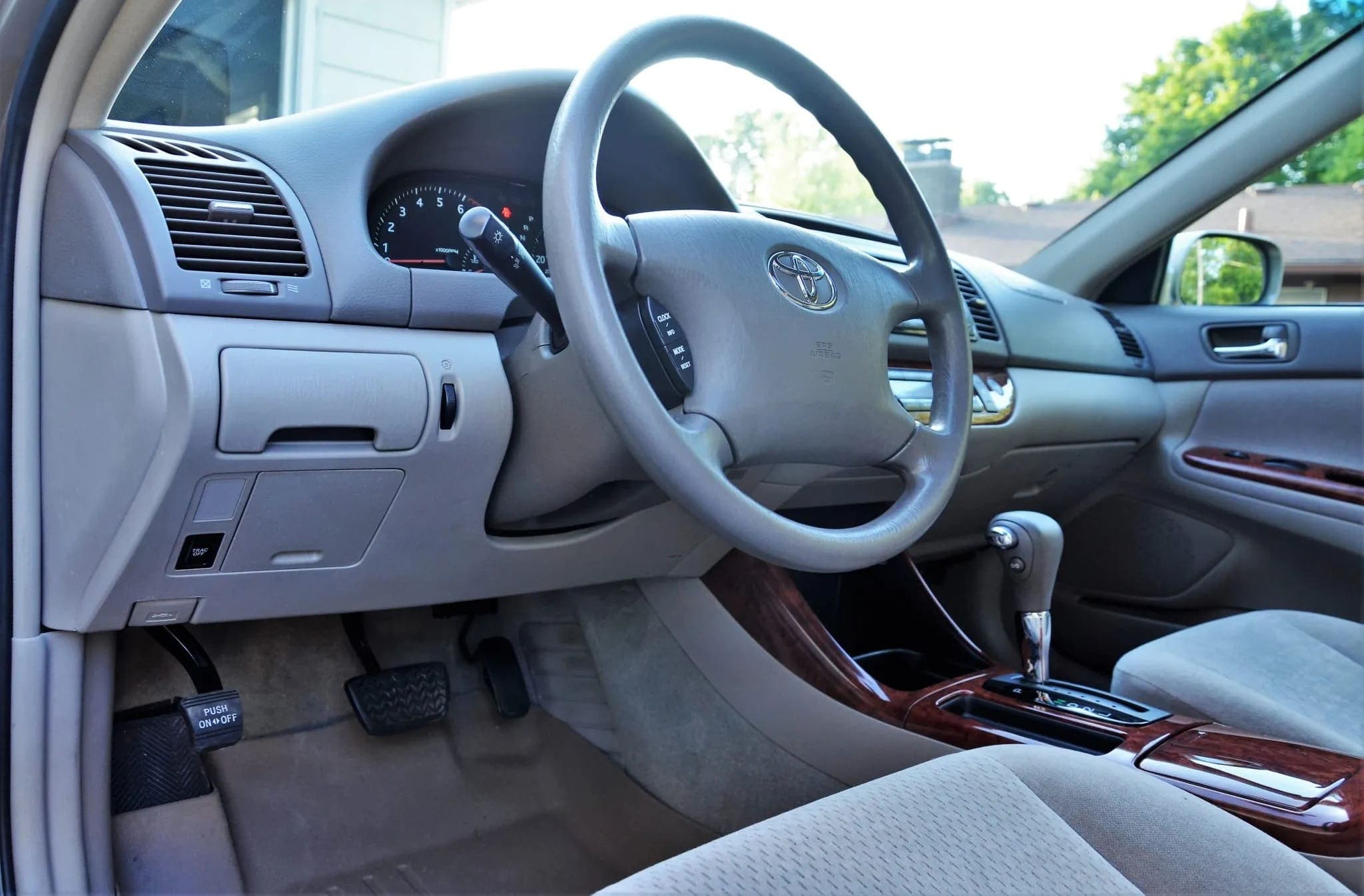 2002 Toyota Camry XLE V6, view