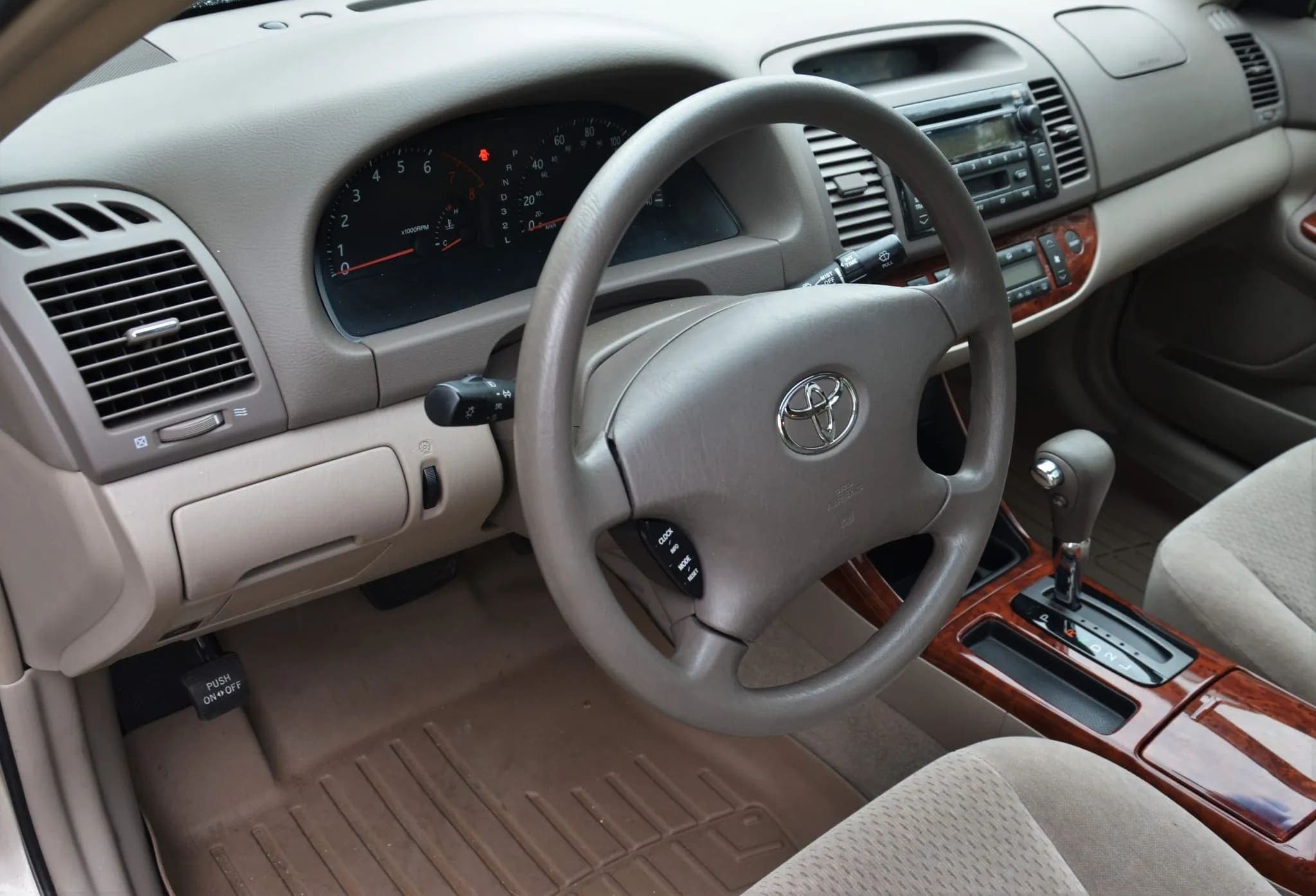 2002 Toyota Camry XLE V6, view