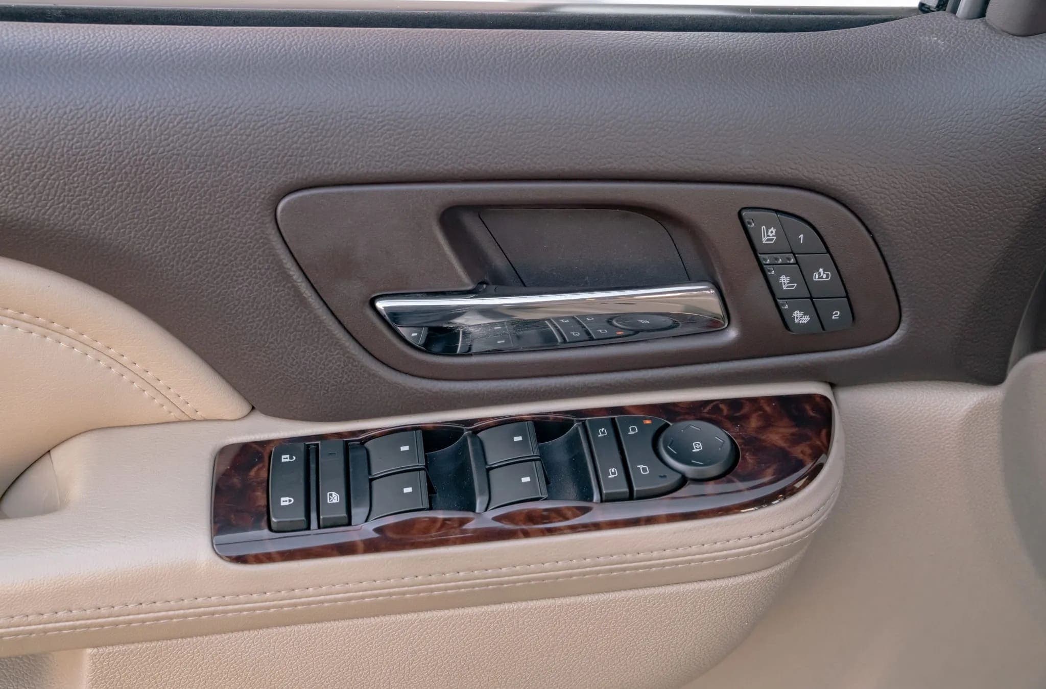 2013 GMC Sierra Denali Crew Cab 6.2L AWD, view