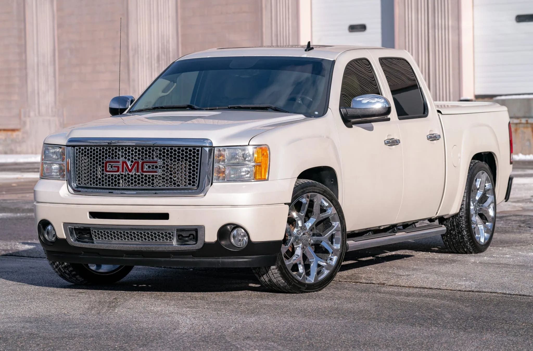2013 GMC Sierra Denali Crew Cab 6.2L AWD, view